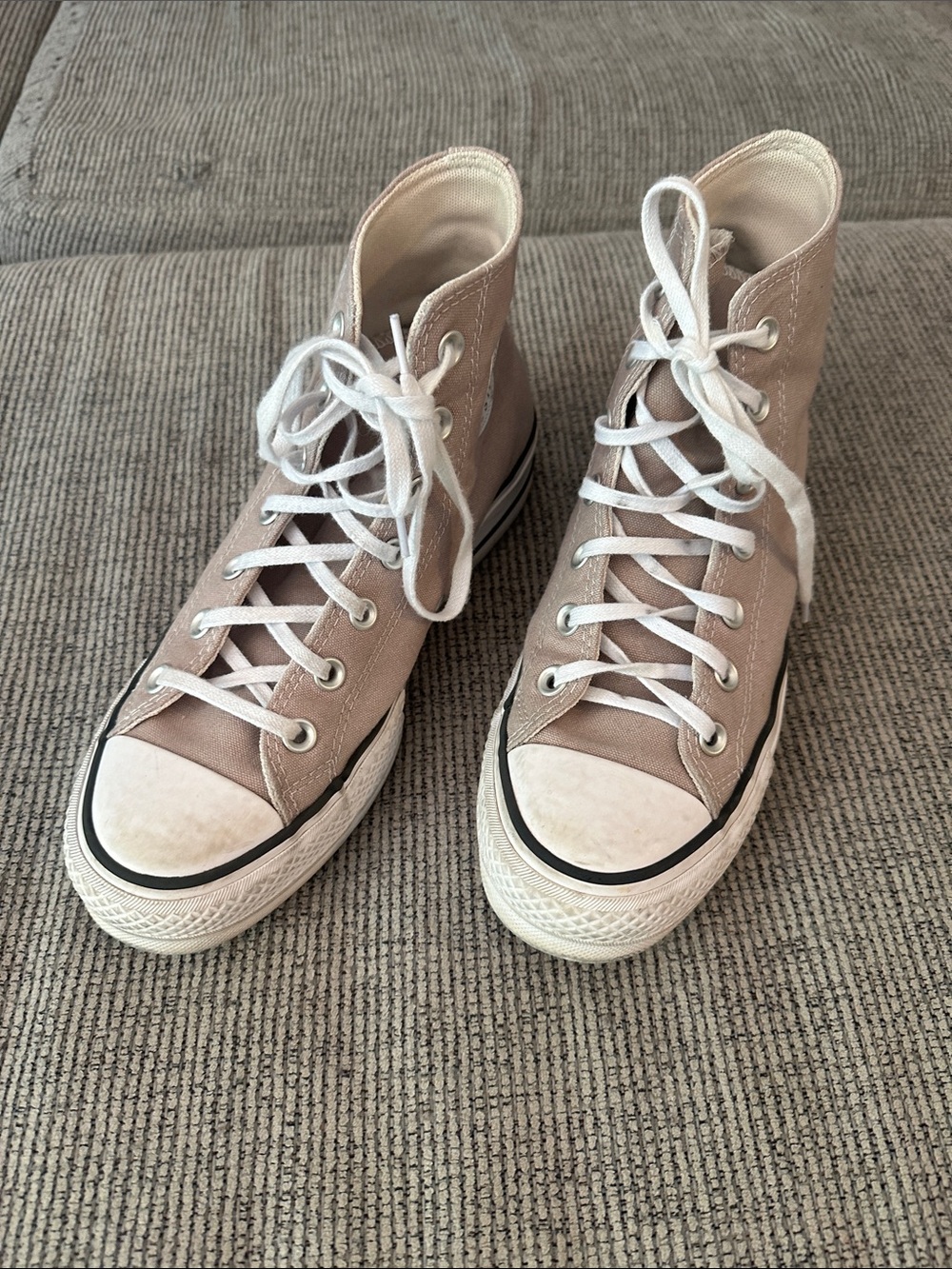 Converse high tip shoes